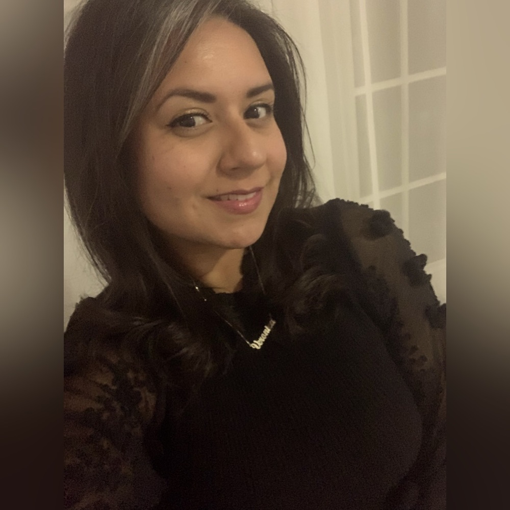 Meet your Posher, Veronica